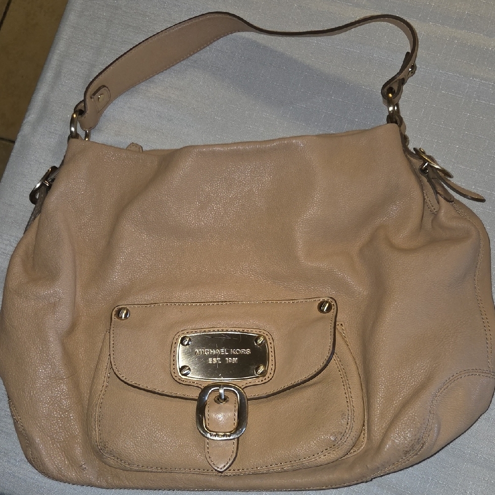 Michael Kors Beige Leather Shoulder Bag